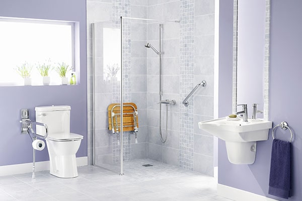 KBath_BlogOp2_6ShowerDoors_inlineImage3-min